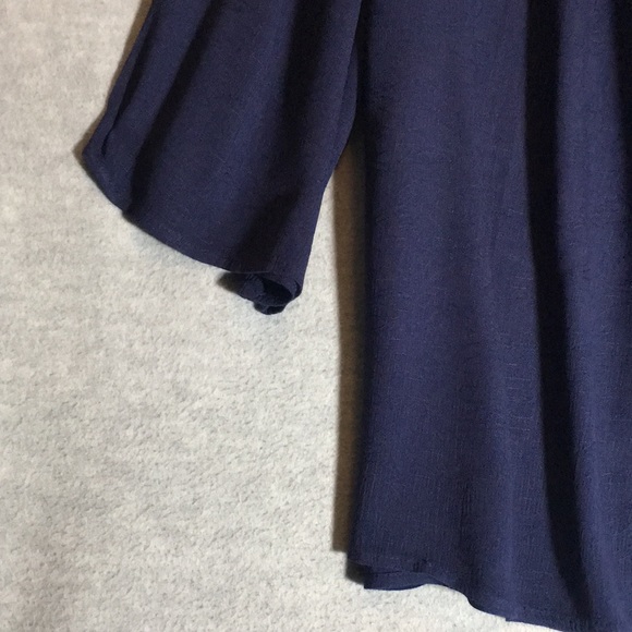 KNOX ROSE Embroidered Oversized Relaxed Fit Keyhole Botton Back Boxy Flyaway Top - Picture 9 of 16